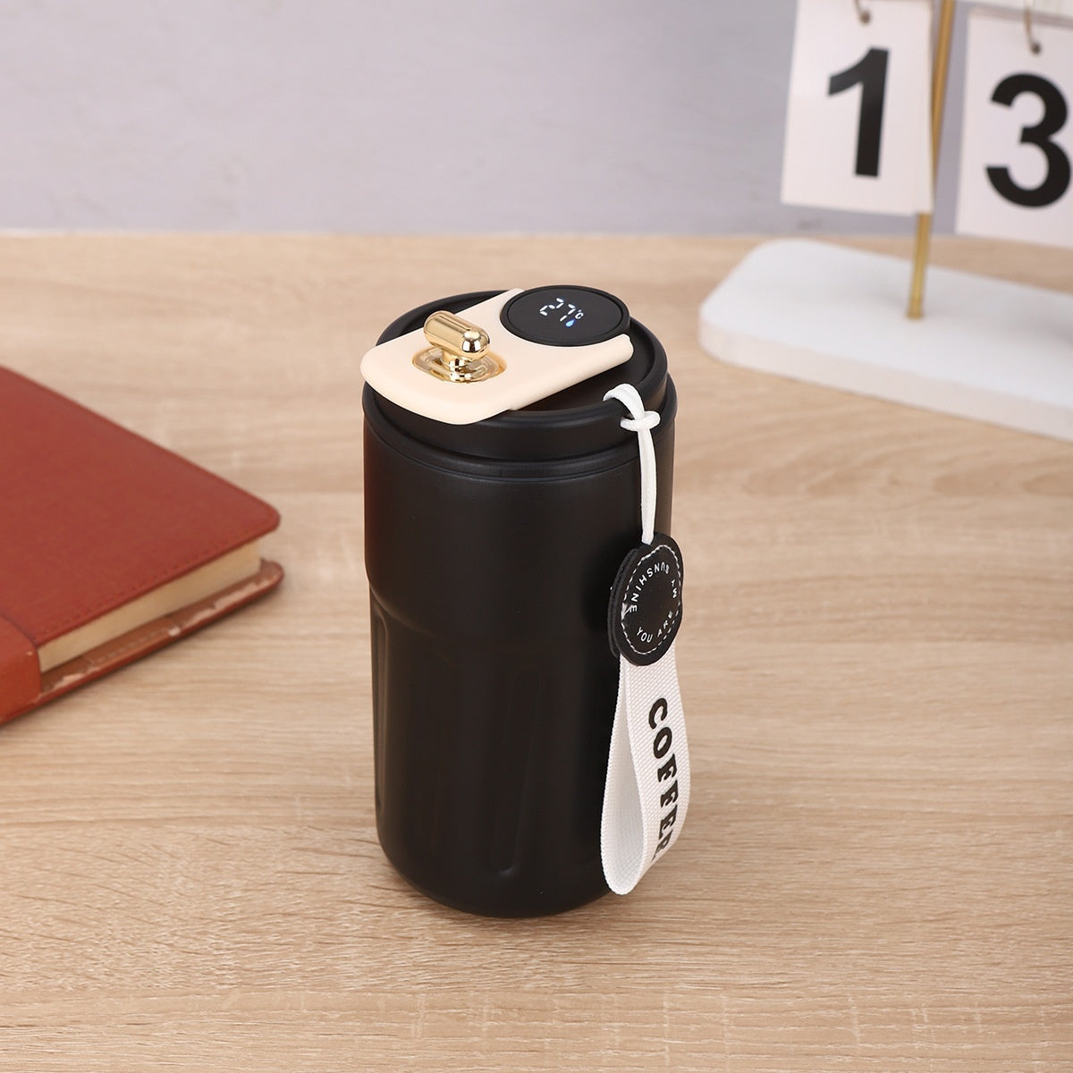 Smart Digital Thermal Coffee Mug.