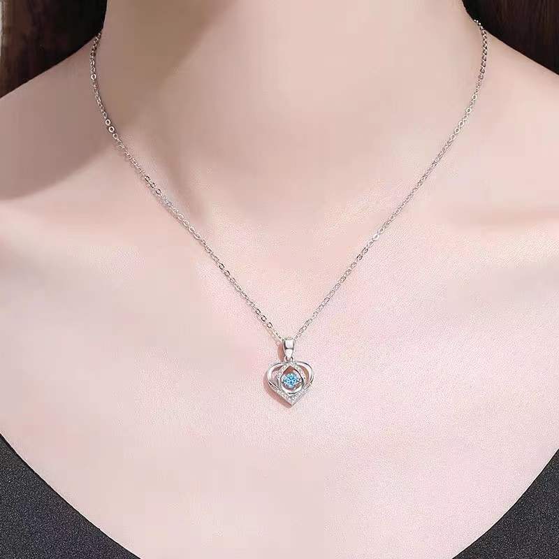 Silver-Plated Heart-shaped Rhinestone Necklace.