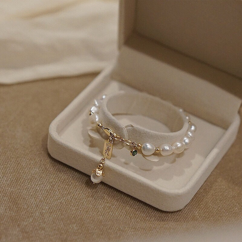 Mother of Pearl Bracelet Fashion Jewelry.